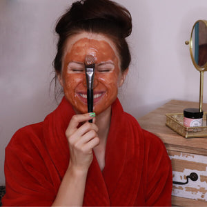 MARK Pink Clay Face Mask - C-vitaminnal és eperporral
